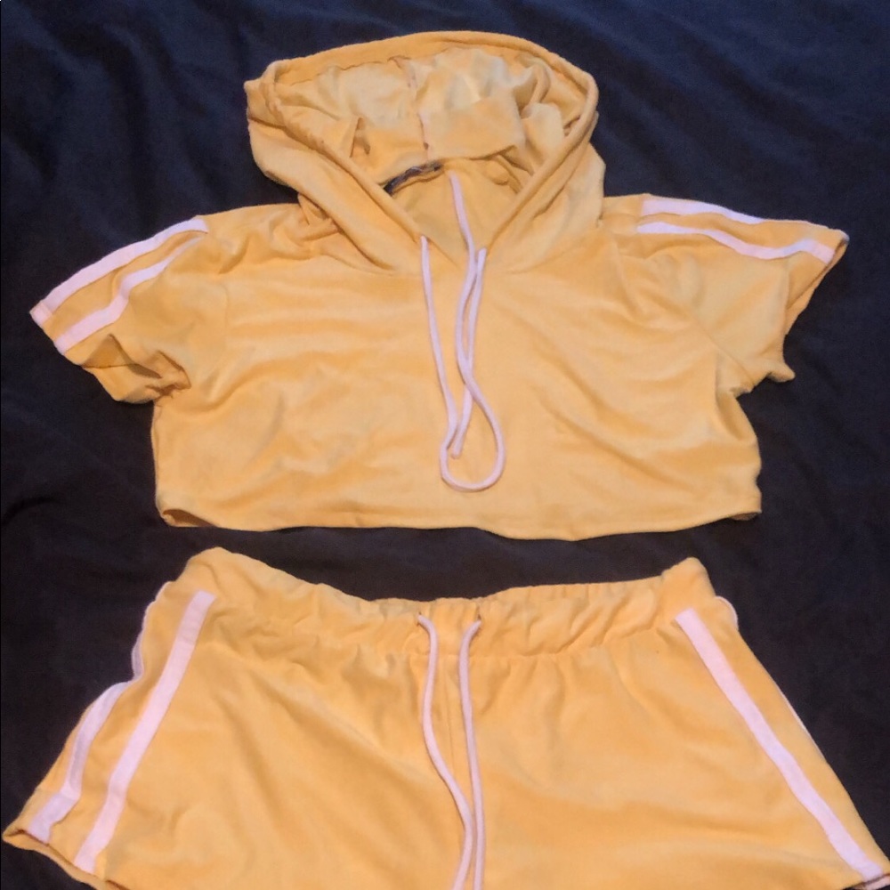 2 piece short set
